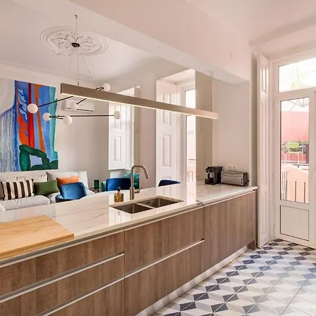 Guestready - Exquisite W/ Patio In Graca Апартаменты Лиссабон