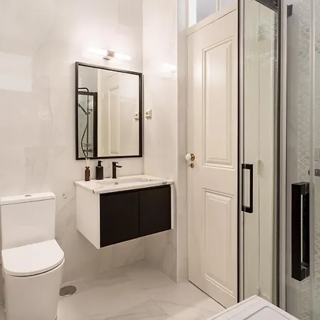 Apartman Joivy Exquisite With Patio In Graca Lisboa