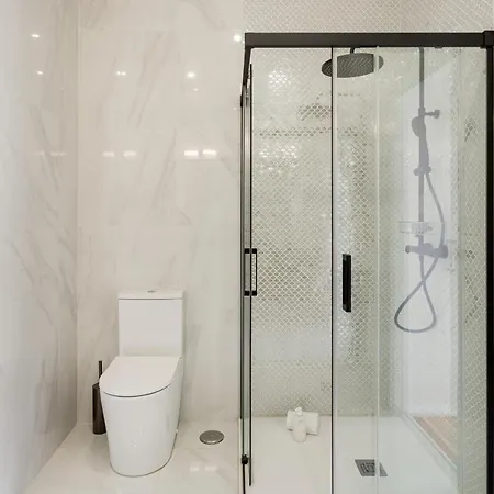 Joivy Exquisite With Patio In Graca Apartment Lisbon