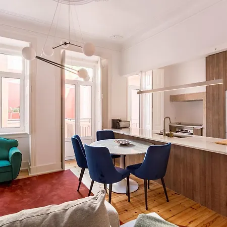 Joivy Exquisite With Patio In Graca Apartment *